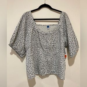 Old Navy Flowy Floral Mid-Sleeve Blouse